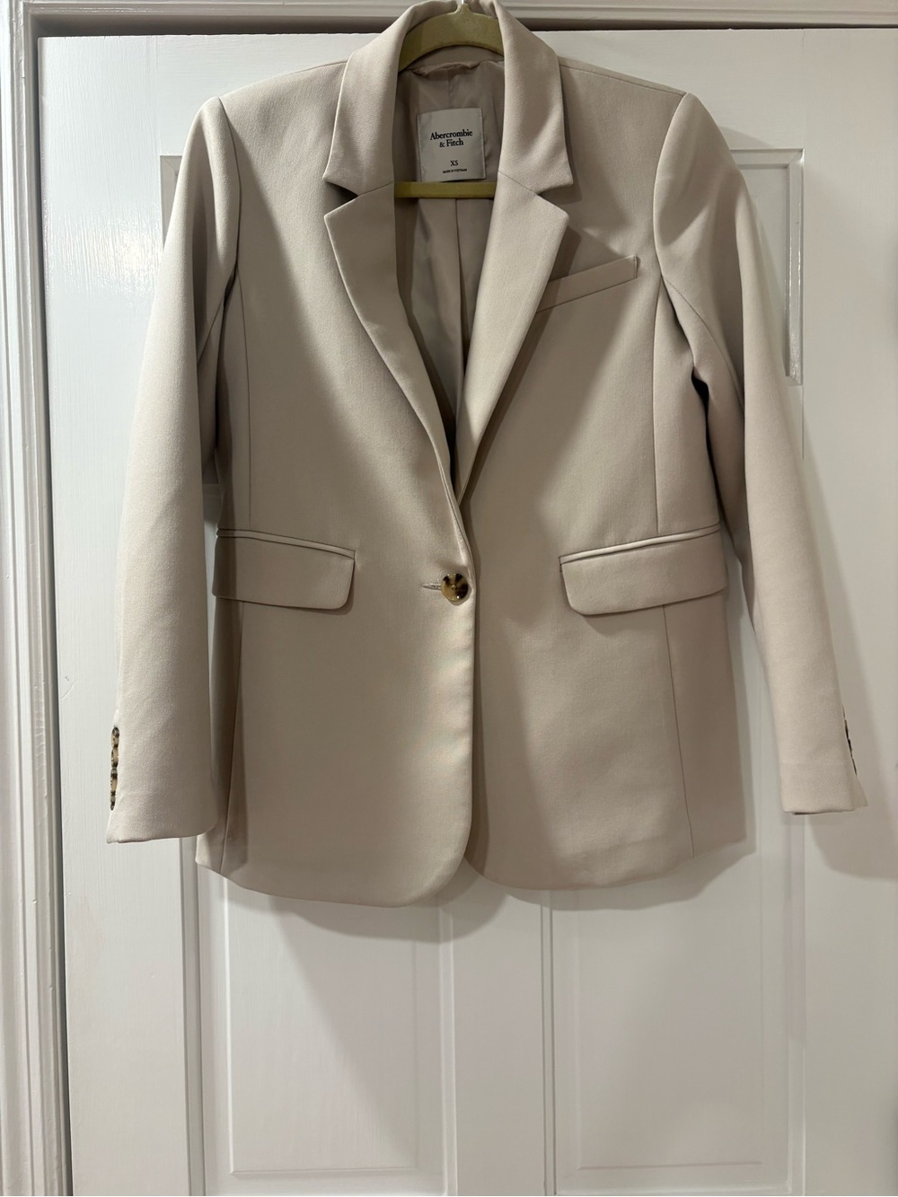 A&F Blazer - Picture 3 of 8